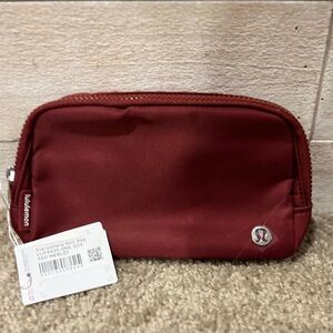 Everywhere Belt Bag 1L